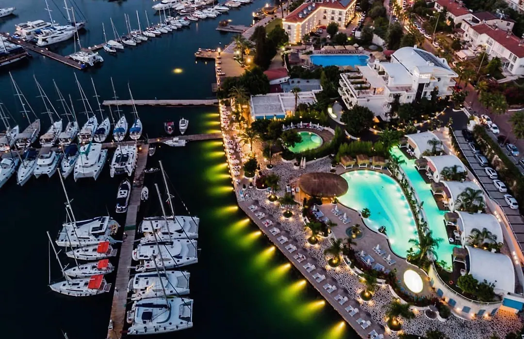 Yacht Classic Hotel - Boutique Class-1