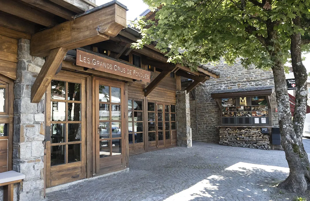 M De Megeve-1