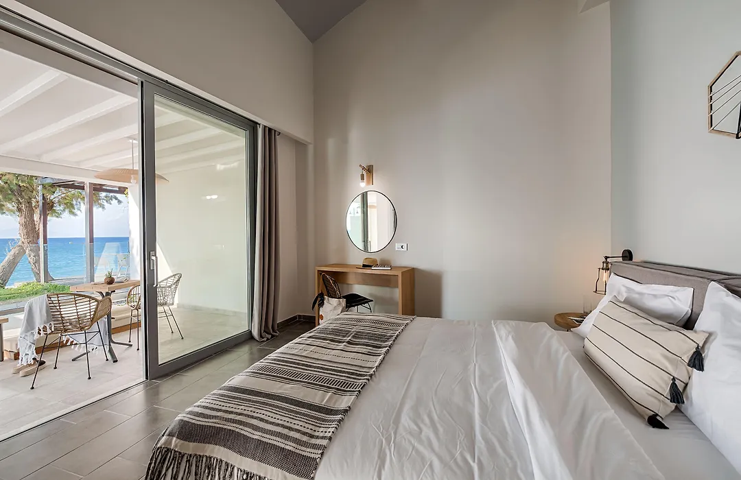 Villa Di Mare Seaside Suites-1
