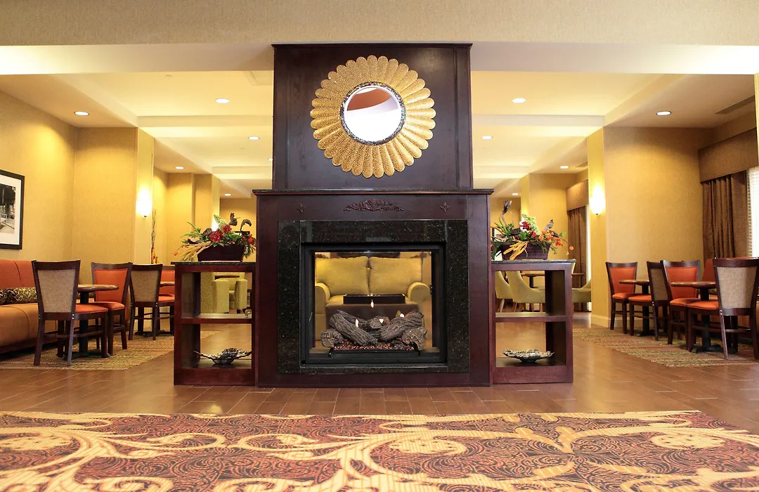 Hampton Inn Milan-1