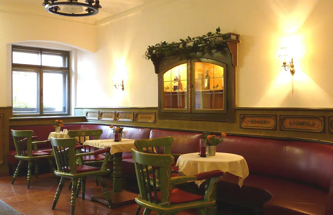 Hotel Schwarzes Rössl-1