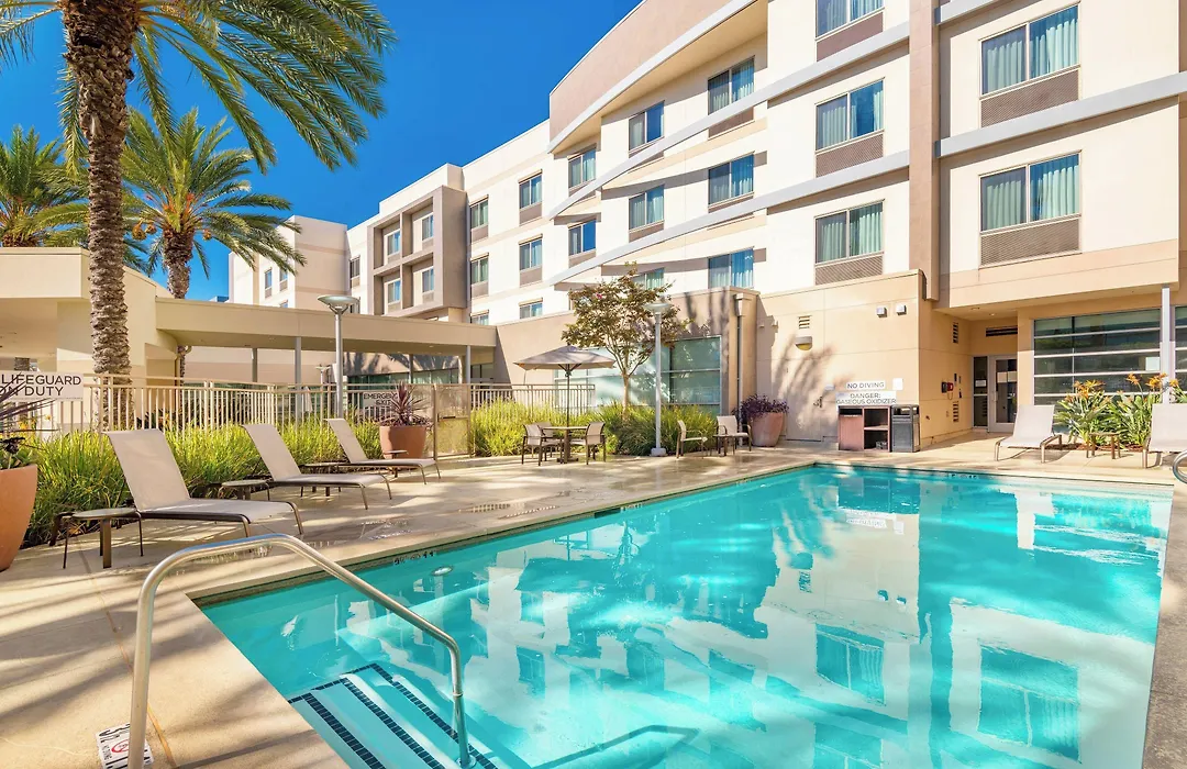 Courtyard By Marriott Santa Ana Orange County-1