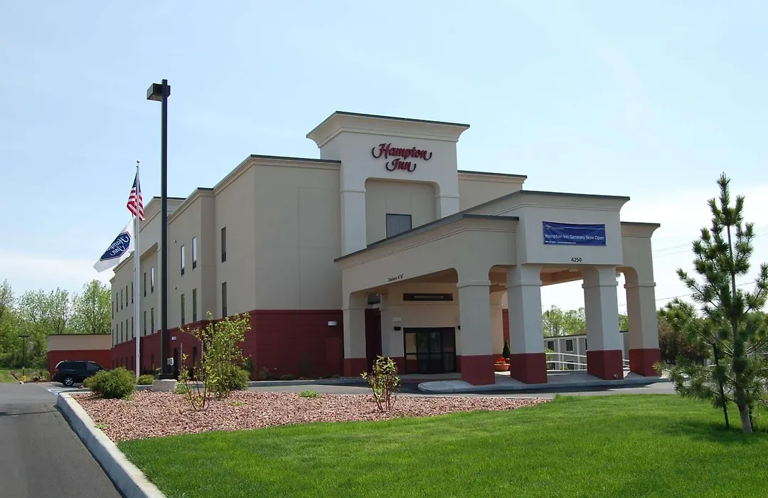 Hampton Inn Geneseo-1