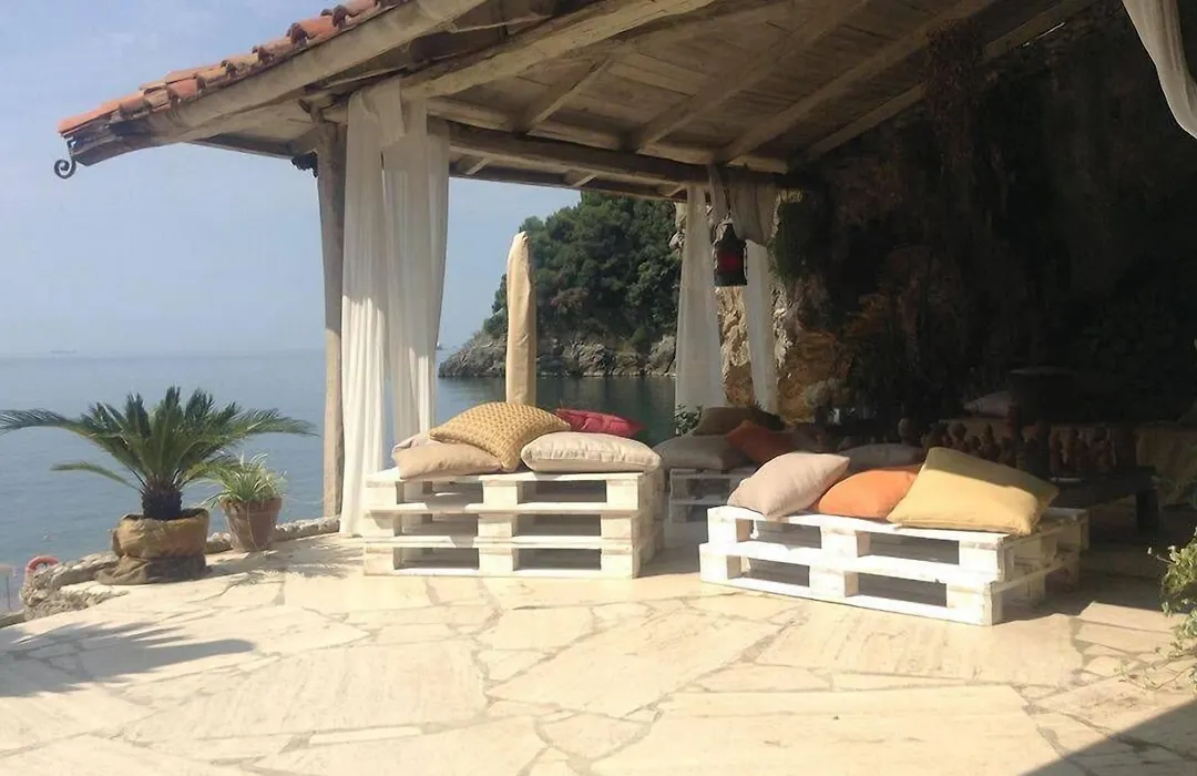 Eco Del Mare-1
