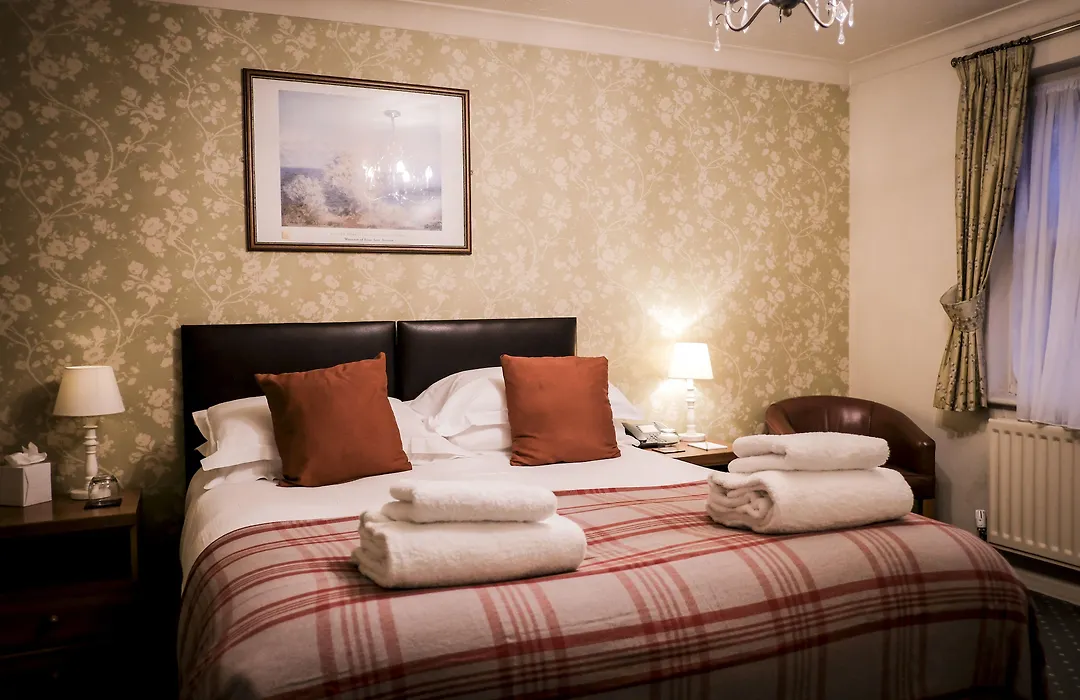 Fisherman'S Haunt Hotel-1