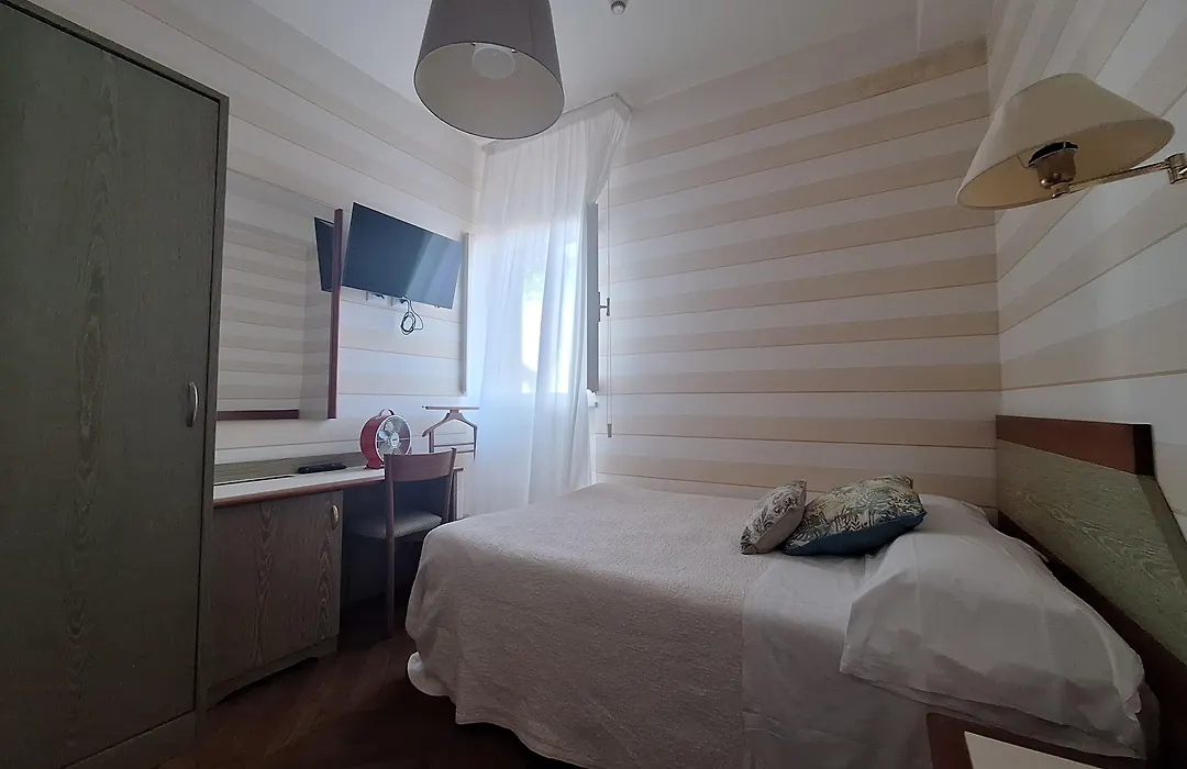 Hotel Villa Tiziana-1