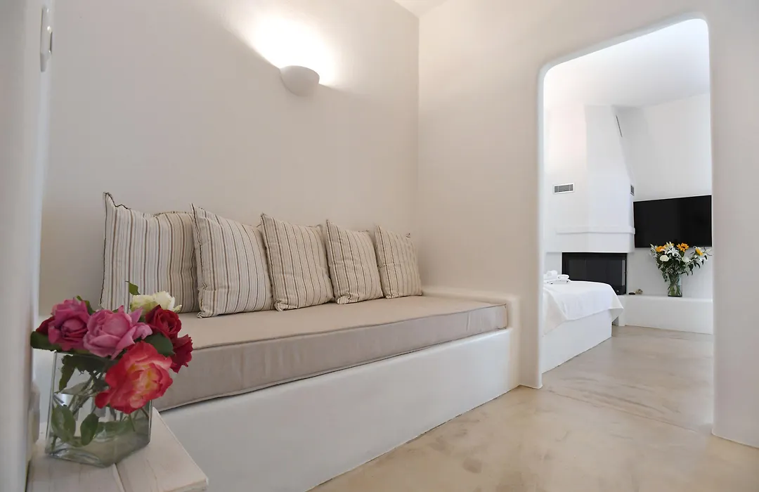 Vincenzo Family Rooms-1