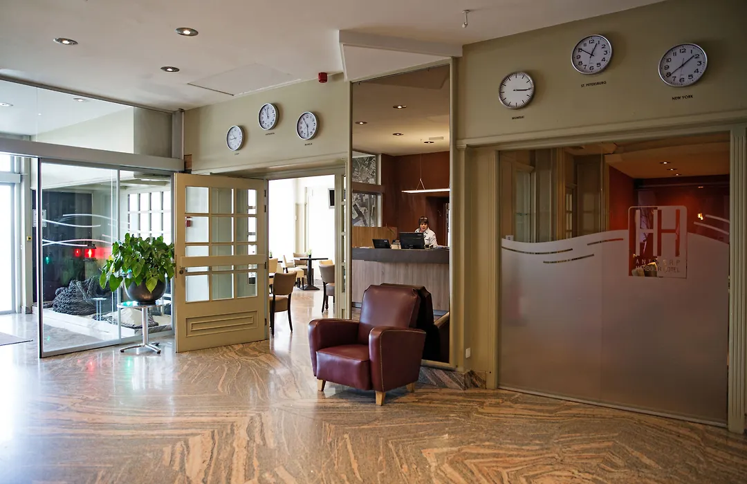 Antwerp Harbour Hotel-1