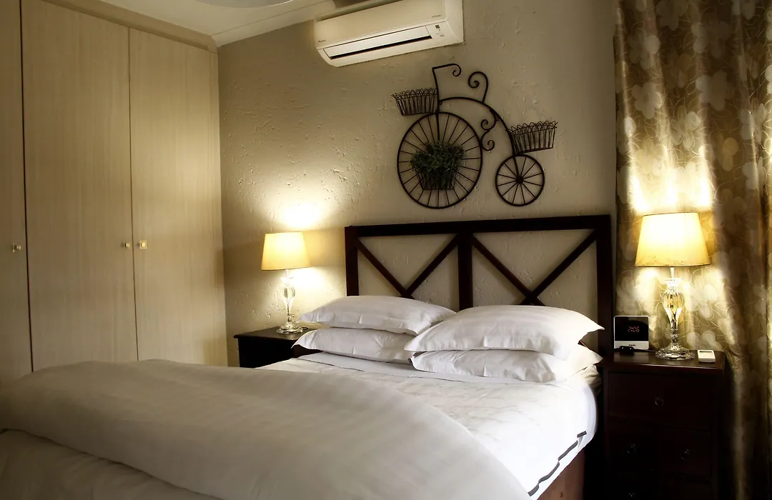 Opikopi Guest House-1