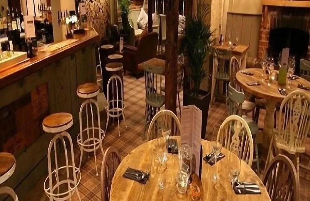 The Fox & Hounds-1