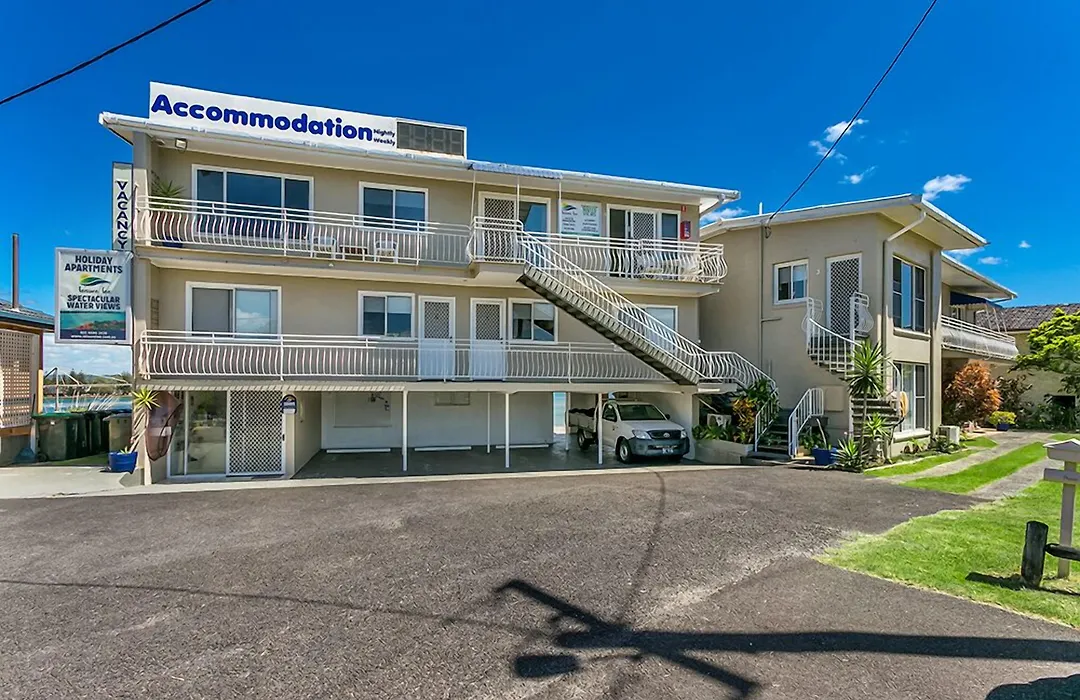 Leisure-Lee Holiday Apartments-1