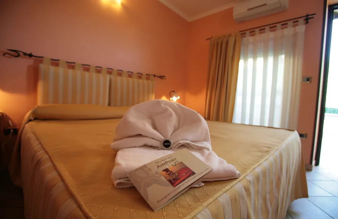 Airport Hotel-1