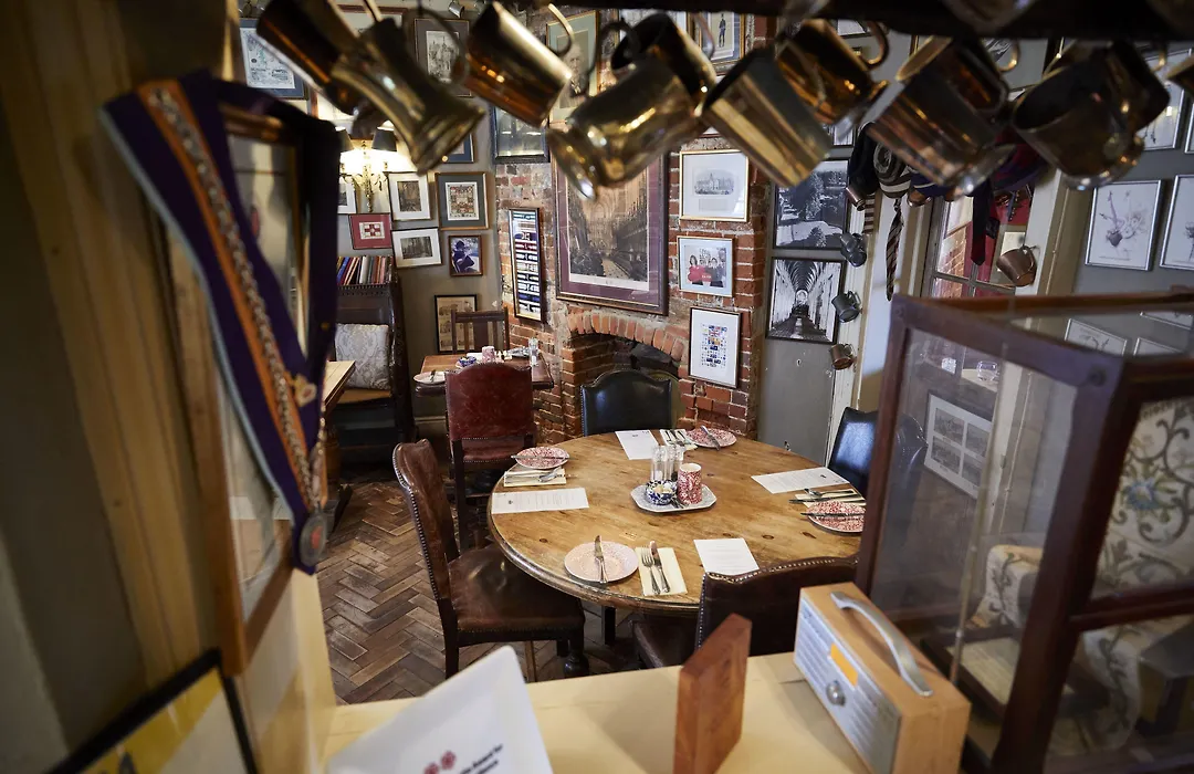 Wykeham Arms-1