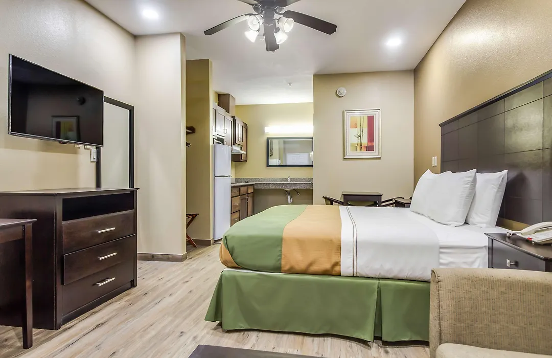 Americas Best Value Inn & Suites Tomball-1