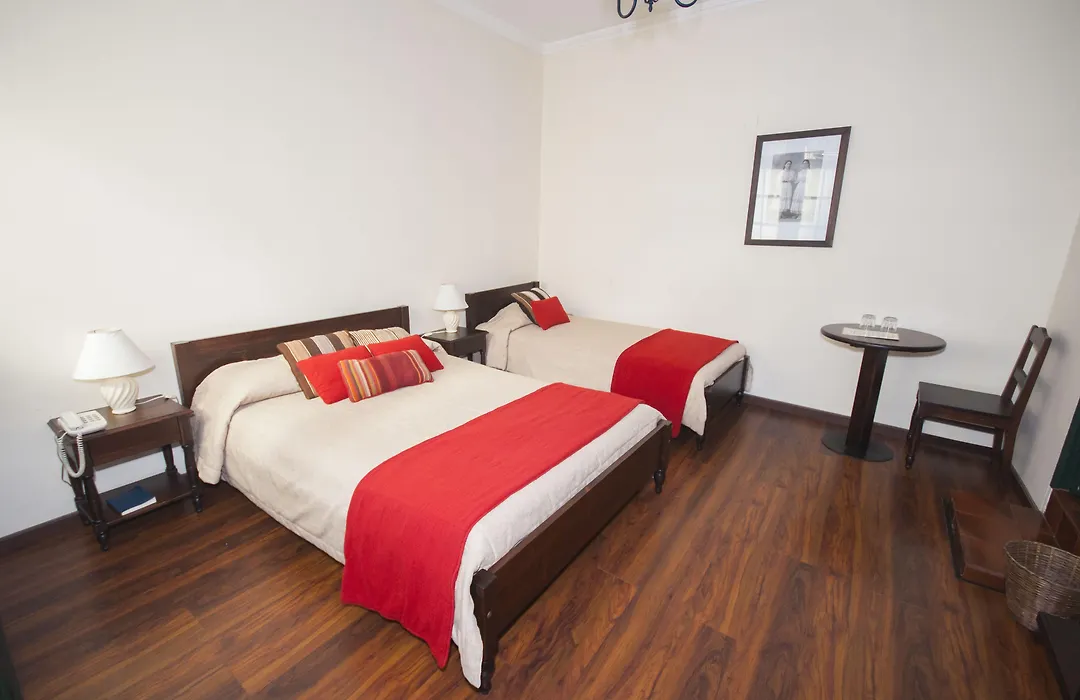 Hotel Naira-1