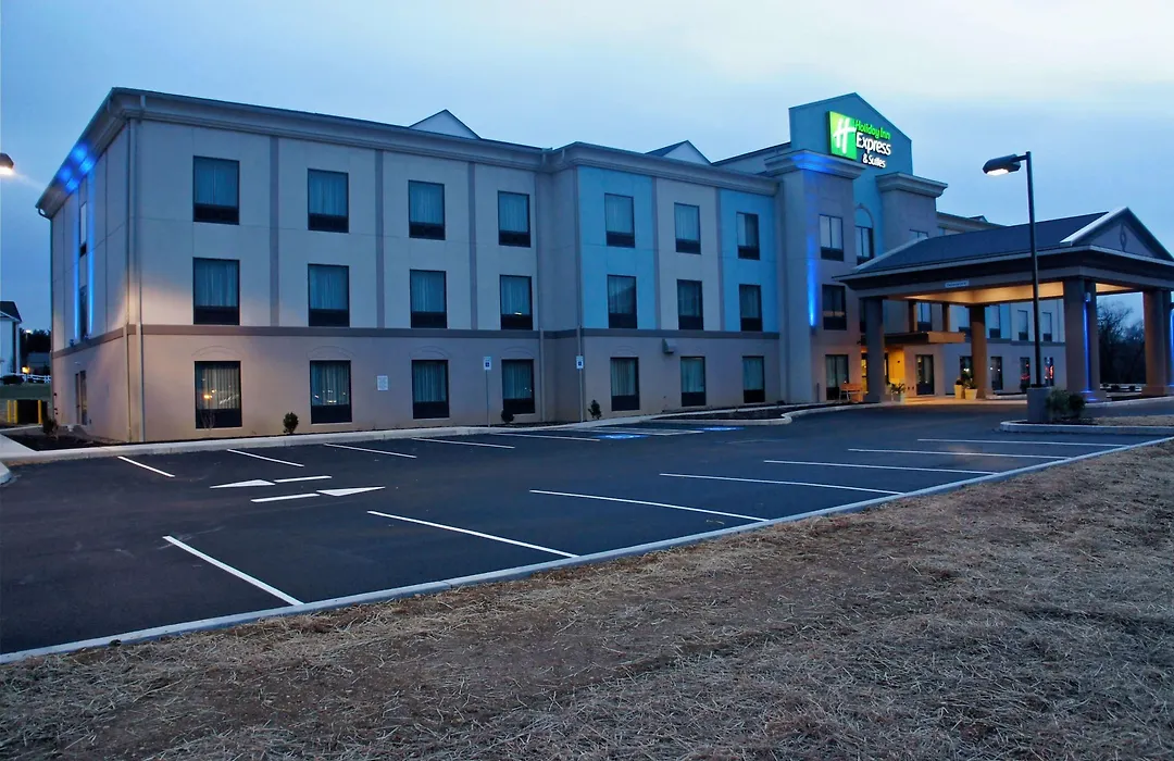 Holiday Inn Express & Suites Northeast By Ihg-1