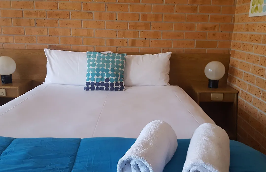 Royal Palms Motor Inn-1