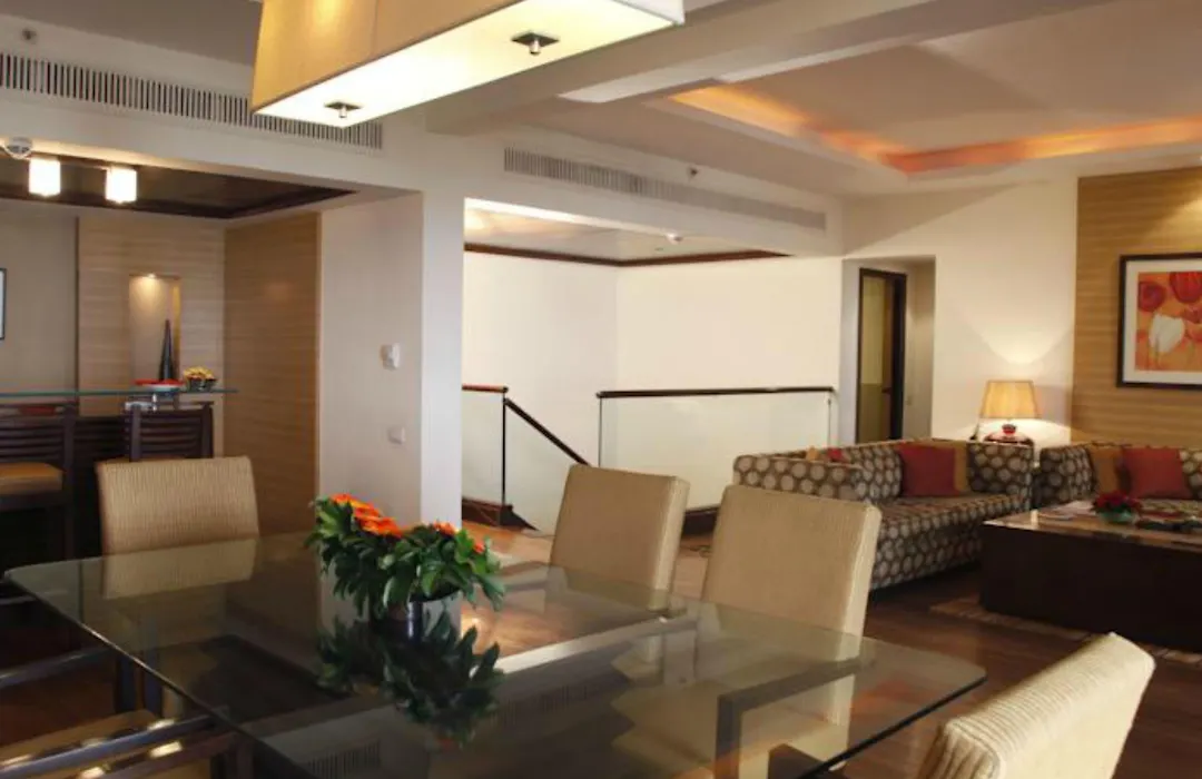 The Retreat Hotel & Convention Centre-1