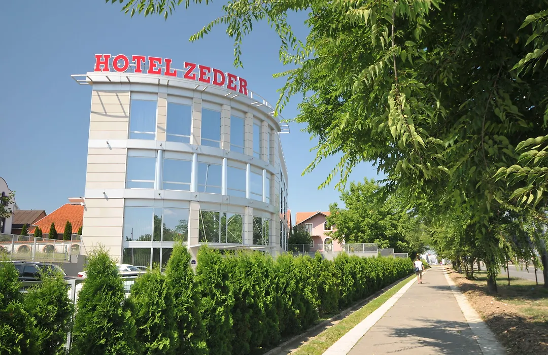 Hotel Zeder Garni-1