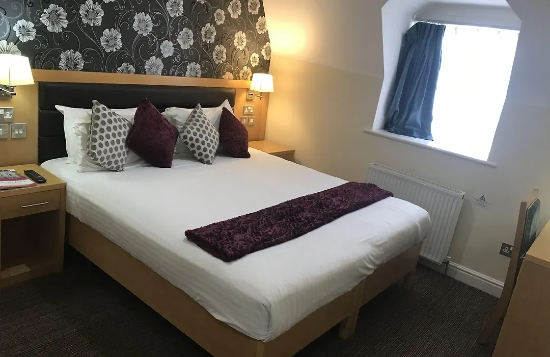 Iris Hotel Llandudno-1