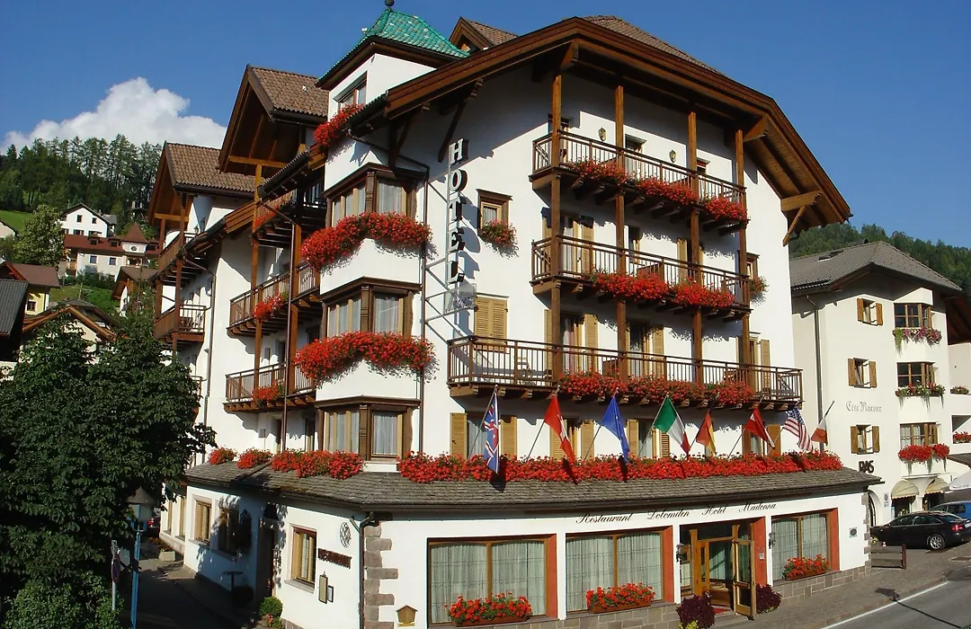 Hotel Dolomiti Madonna-1