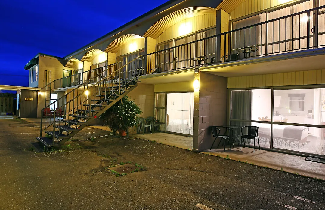 289 Midway Motel-1