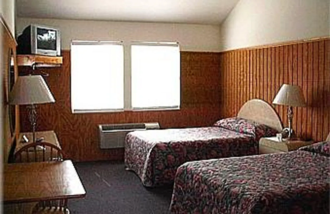 Pelican Point Motel-1