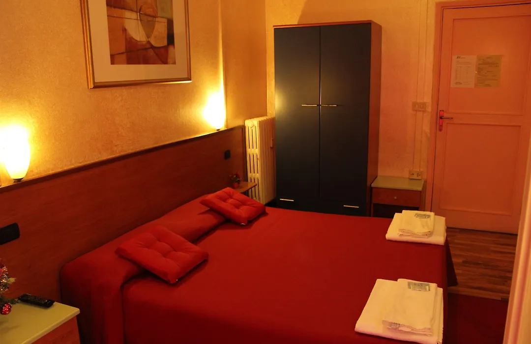 Hotel America-1
