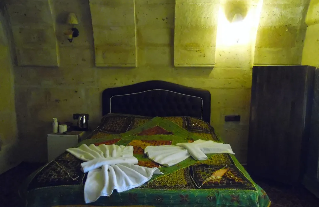 Castle Cave Hotel-1