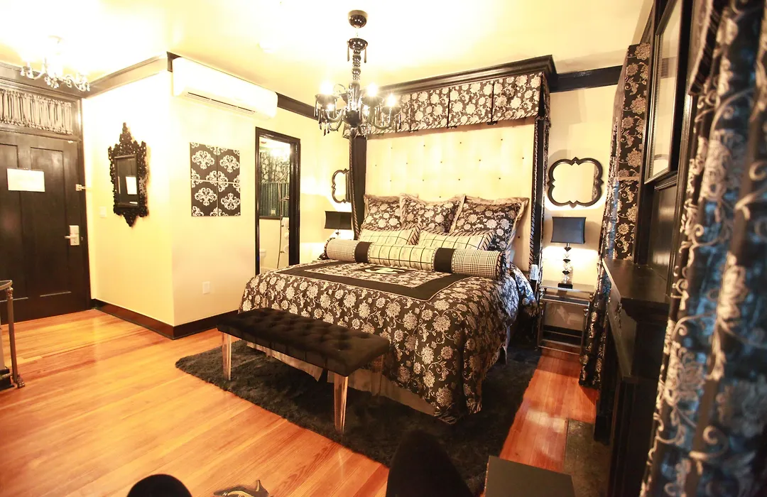The Campbell Hotel-1