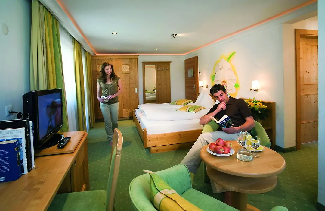 Samnaunerhof Vital-Hotel-1