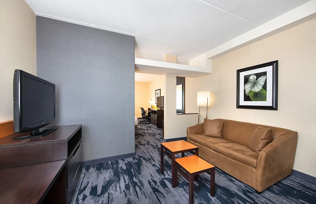 Fairfield Inn & Suites By Marriott Toronto Mississauga-1