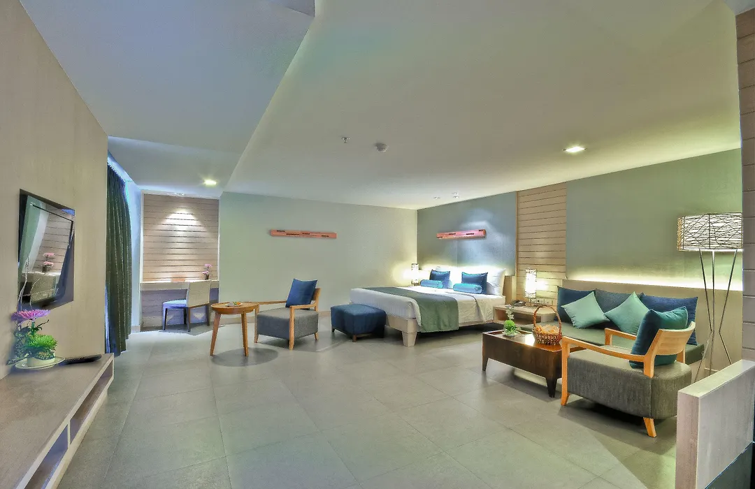 ASHLEE Heights Hotel Patong-1