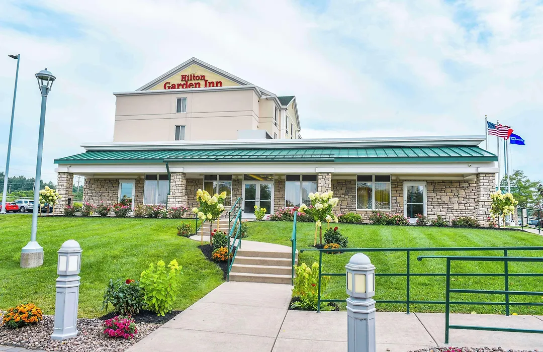 Hilton Garden Inn Watertown-1