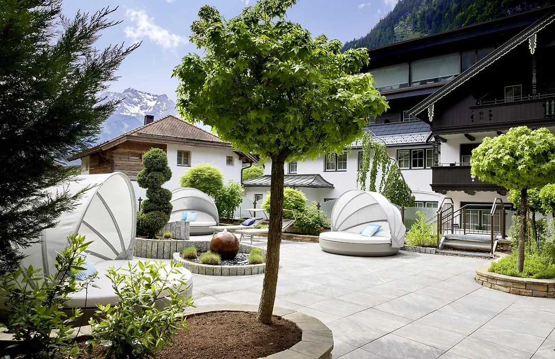 Hotel Neue Post-1