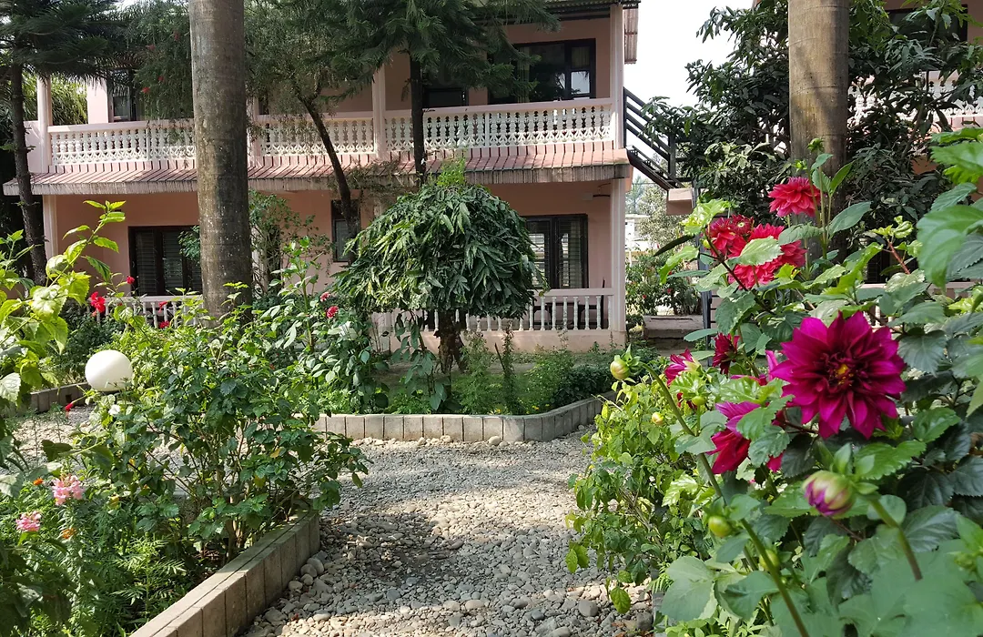 Sauraha Resort-1