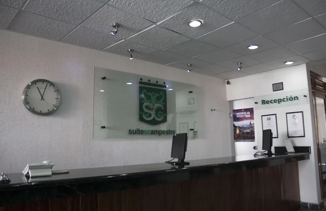 Estanza Hotel&Suites-1