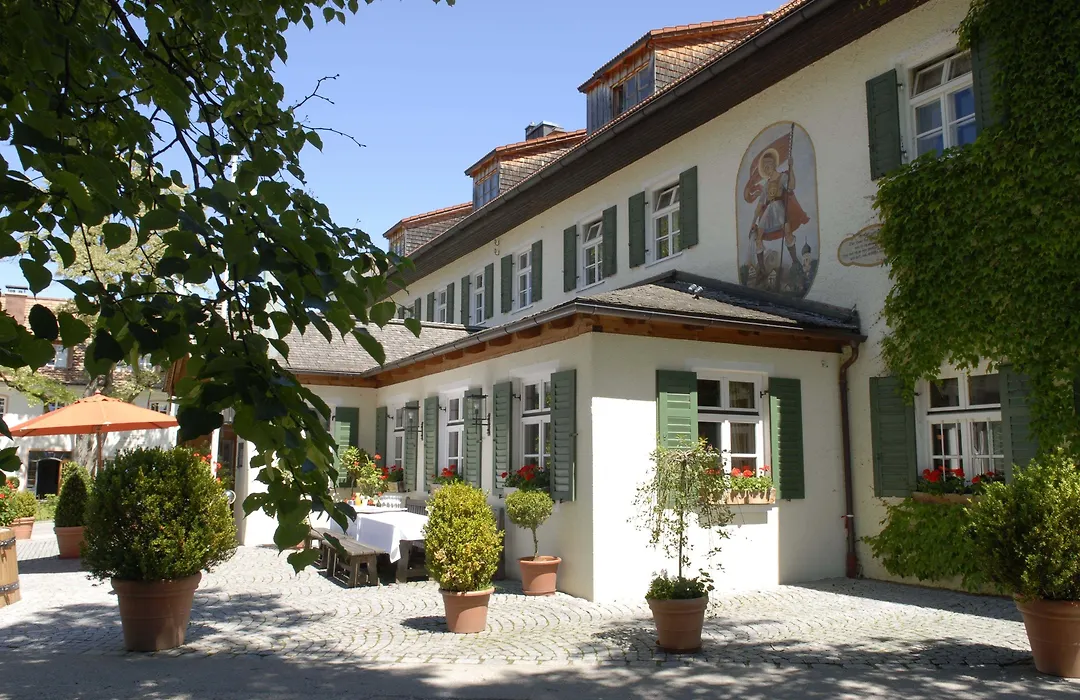 Brauereigasthof-Hotel Aying-1