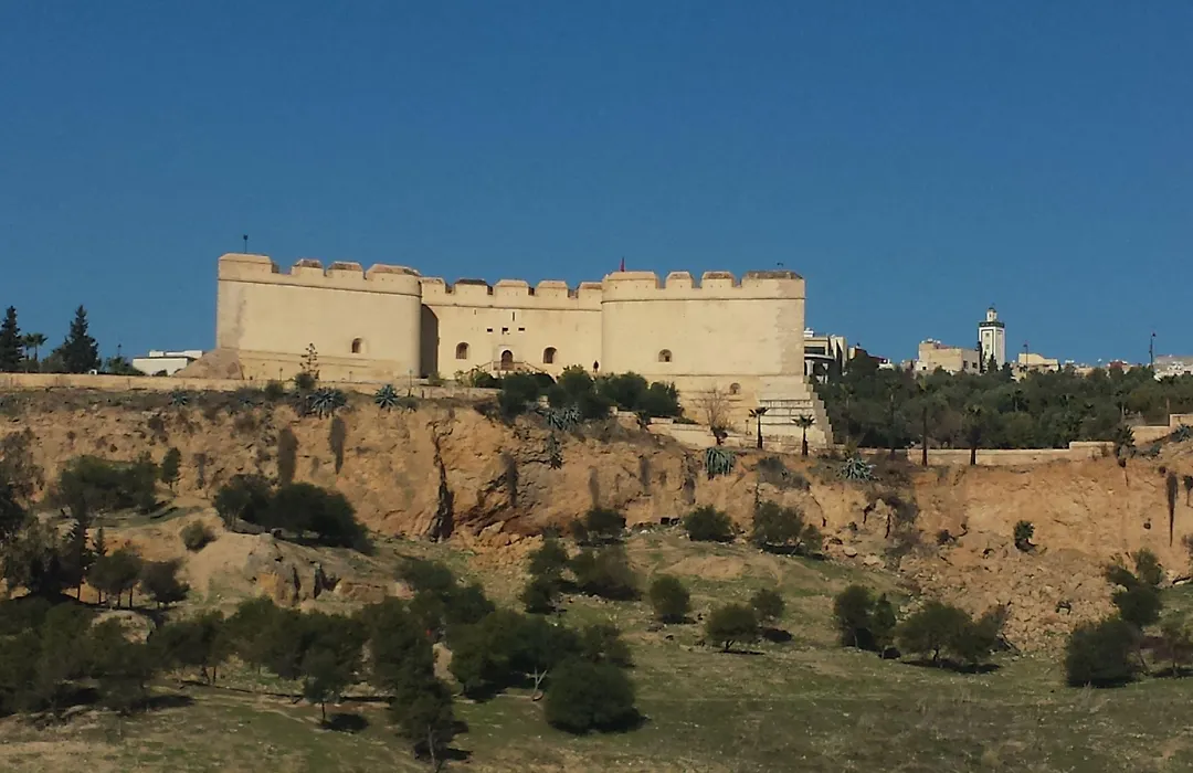 Riad Les Remparts De Fes-1