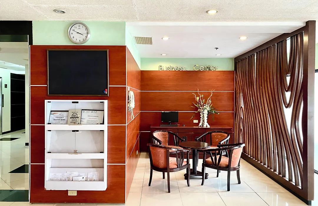 Circle Inn Hotel&Suites Bacolod-1