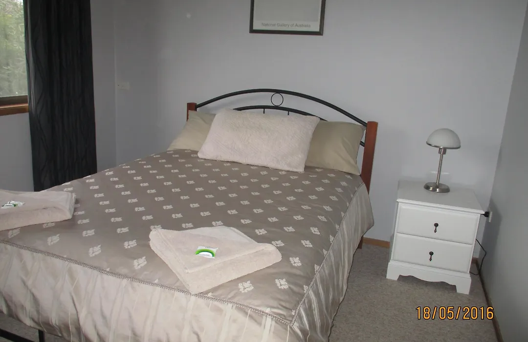 Harbour Lights Holiday Units-1