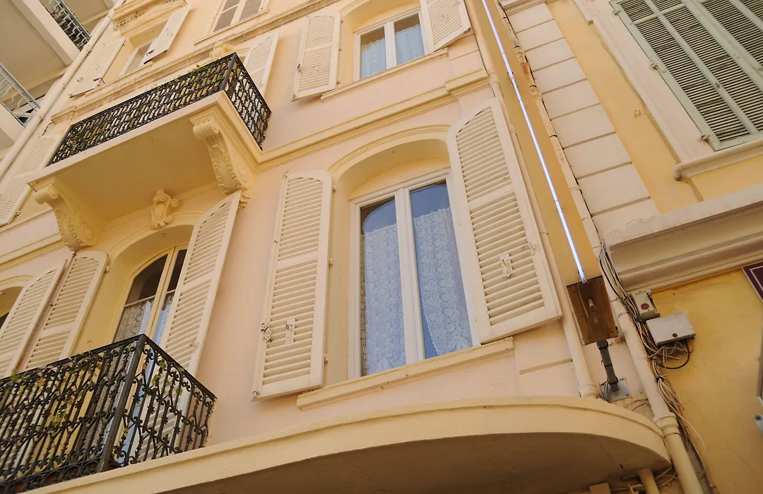 Nouvel Hotel-1