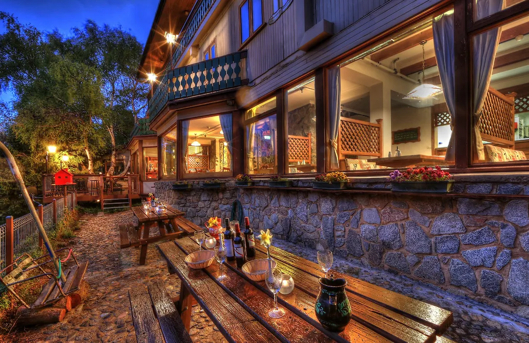 Candlelight Lodge-1