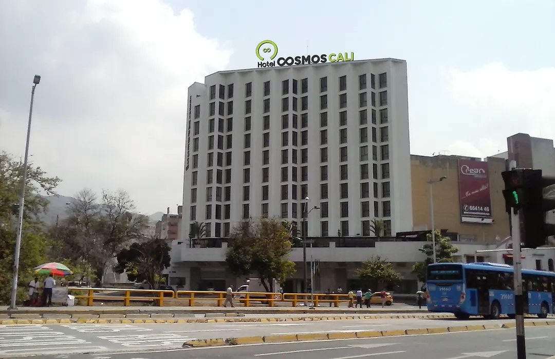 Hotel Cosmos Cali-1