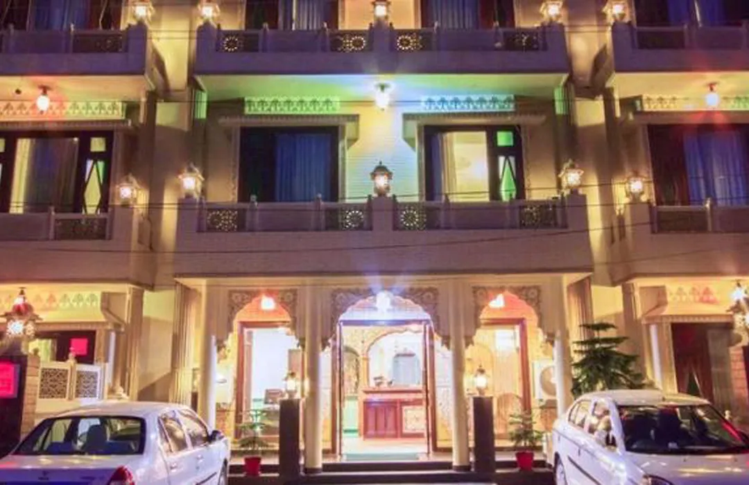 Nahargarh Haveli-Near Train Station Metro-1
