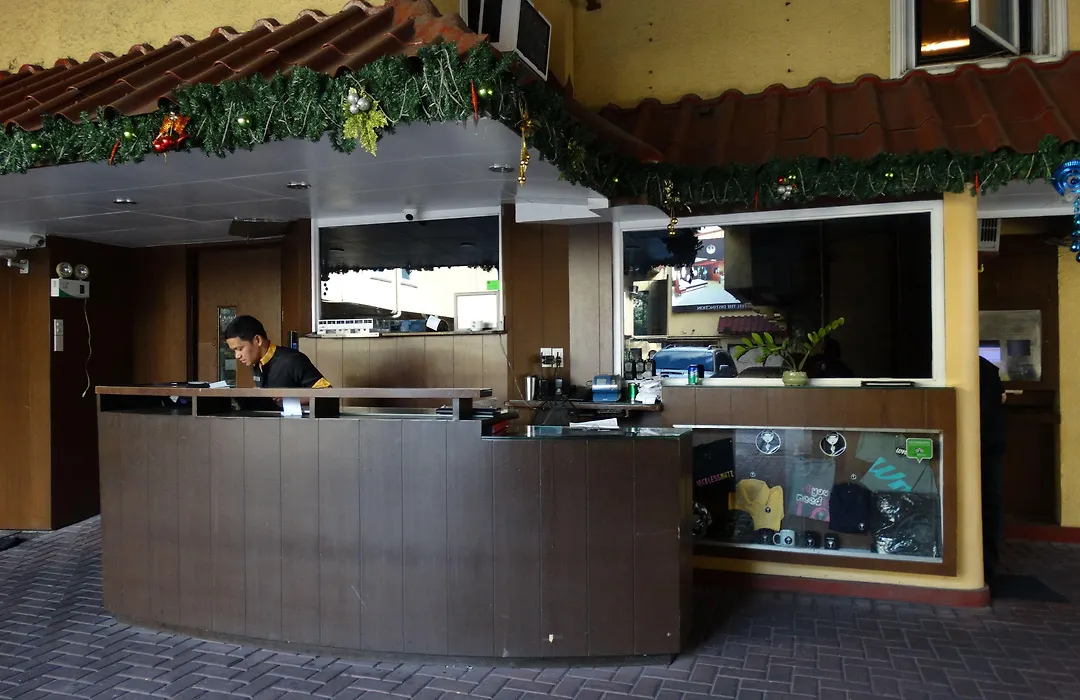 Hotel Ava Cuneta-1