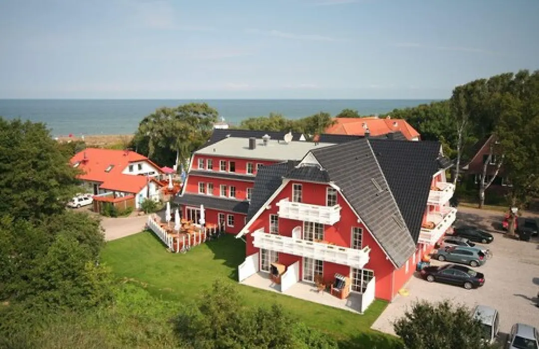 Strandhotel Deichgraf Graal-Müritz-1