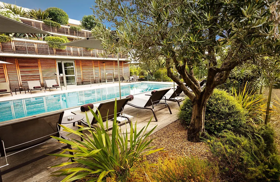 Courtyard By Marriott Montpellier-1