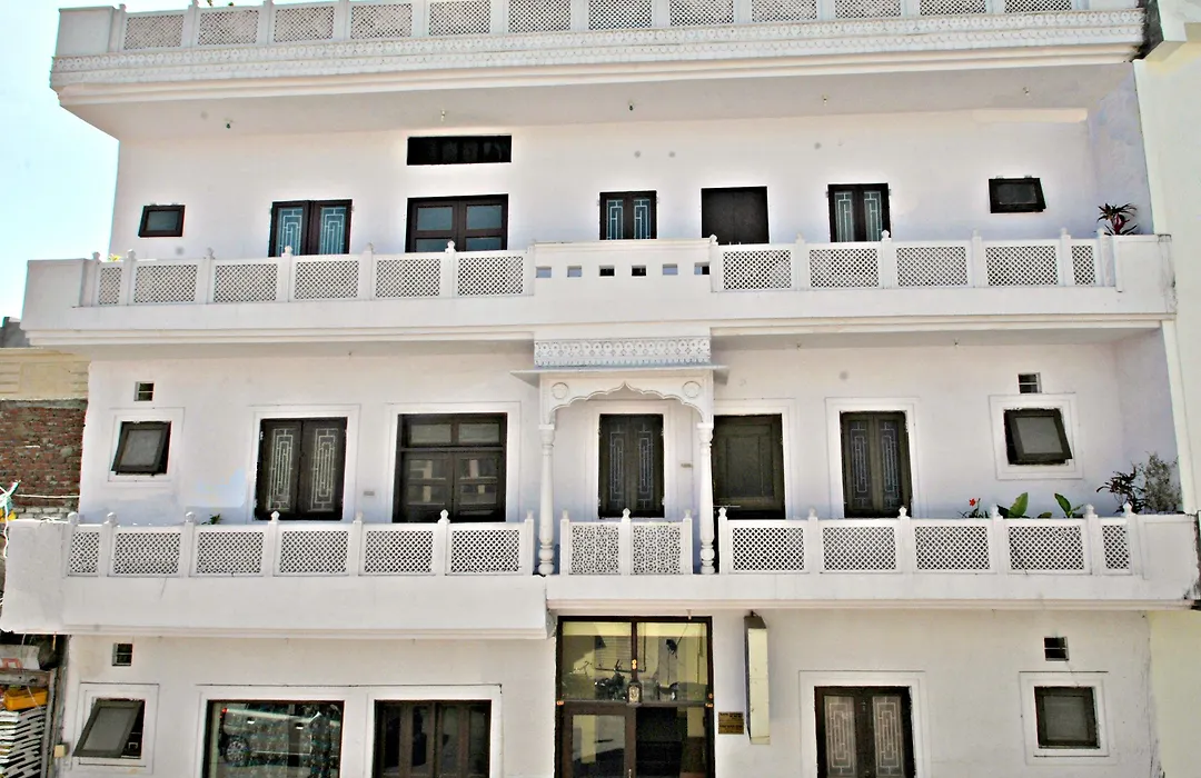 Satkar Hotel-1