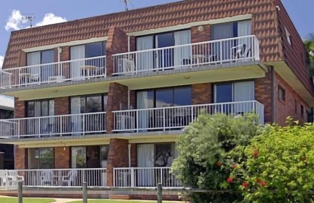 Main Beach Apartments-1
